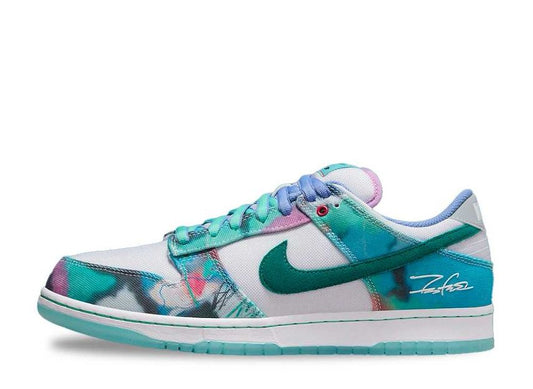 Futura × Nike SB Dunk Low "White and Geode Teal"